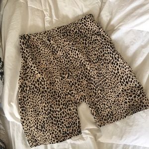 nwt brandy melville leopard biker shorts